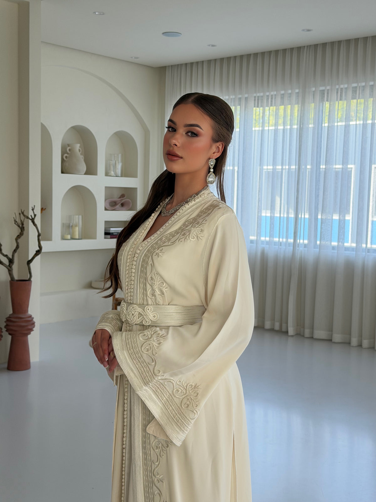 Takchita Amira  - off white