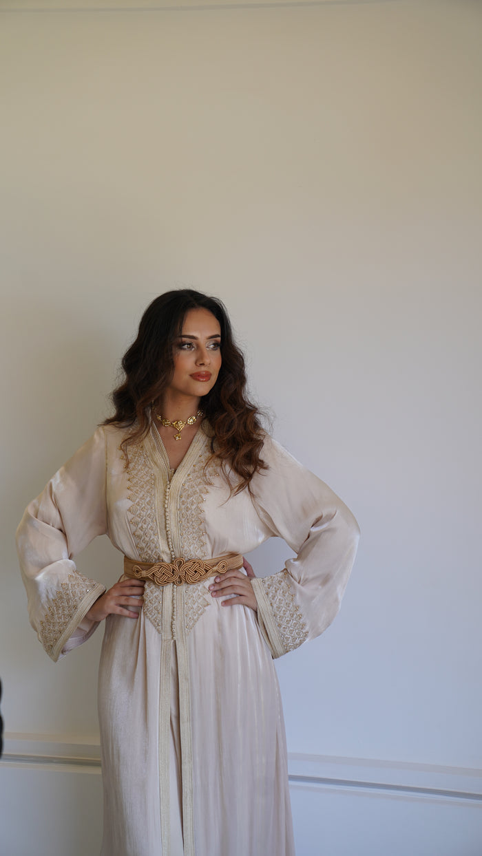 Takshita Golden Champagne
