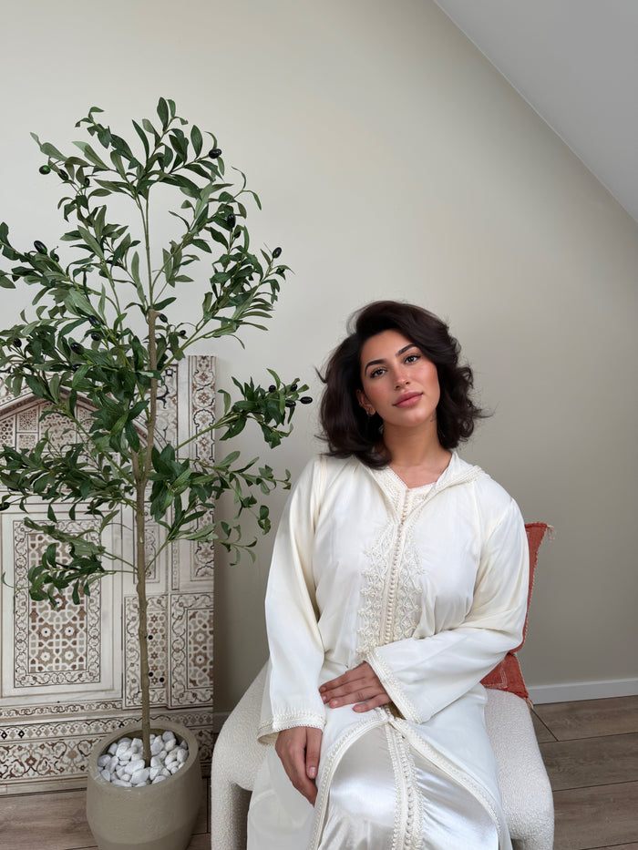 Jeleba Rozaya off white